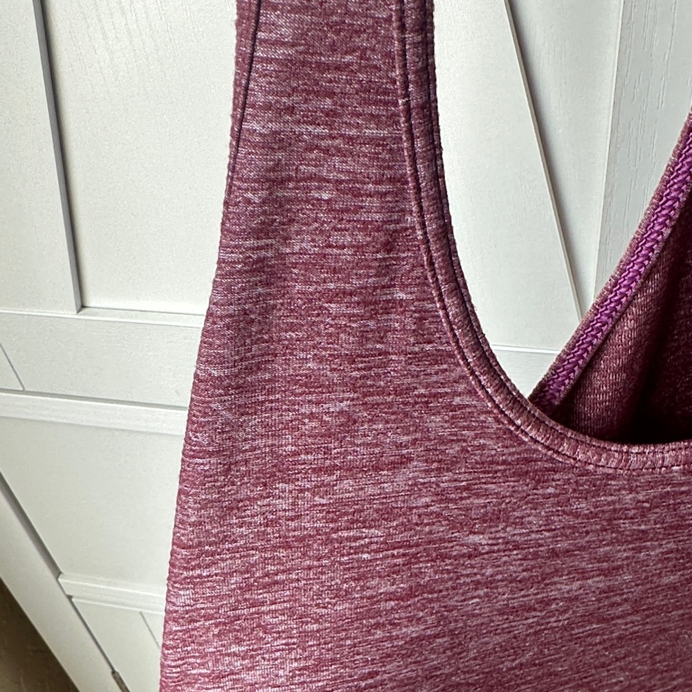 Lululemon Razorback Tank - Picture 3 of 3